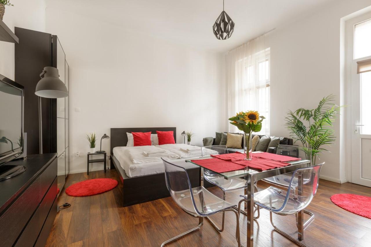 Red Dot Two - New Unit In The Heart Of Party Town Apartment บูดาเปสต์ ภายนอก รูปภาพ